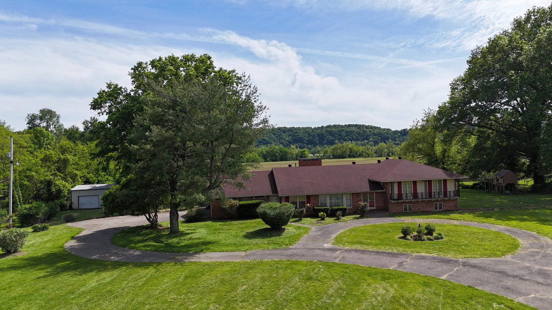 Image for Live Onsite Real Estate Auction with Online Bidding