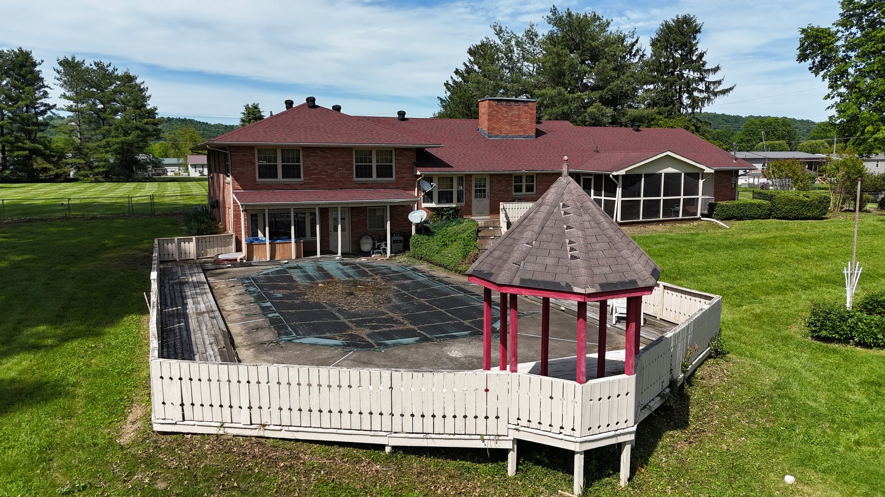 Image for Live Onsite Real Estate Auction with Online Bidding