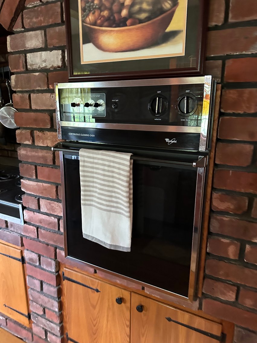 Image for Live Onsite Real Estate Auction with Online Bidding