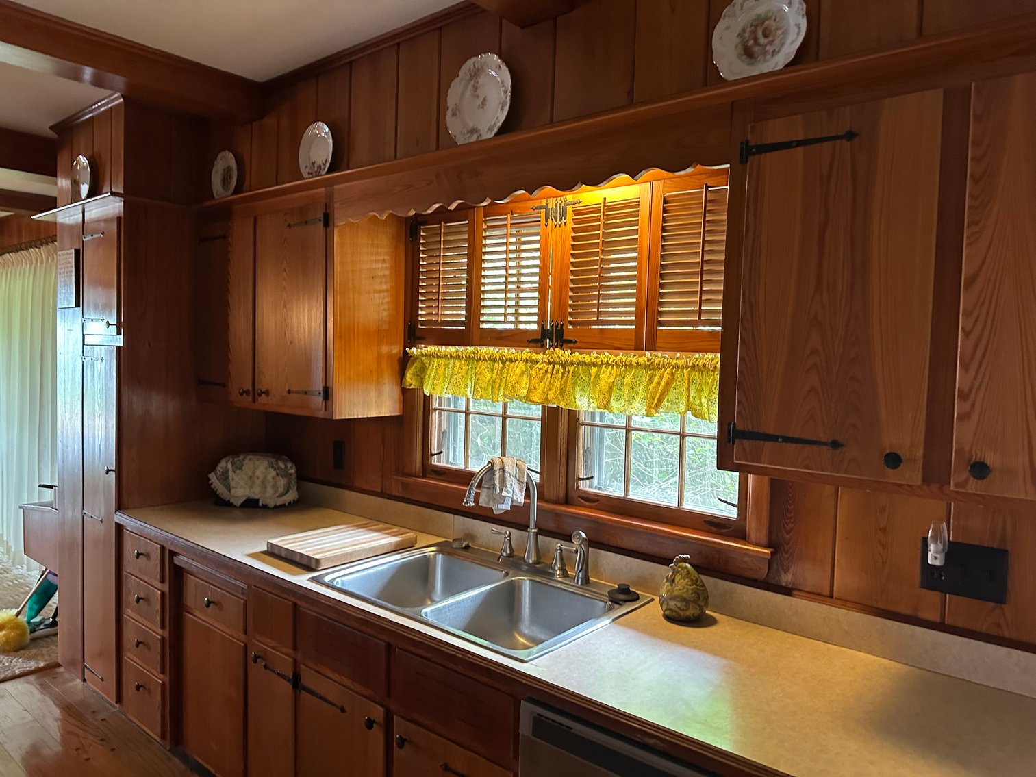 Image for Live Onsite Real Estate Auction with Online Bidding