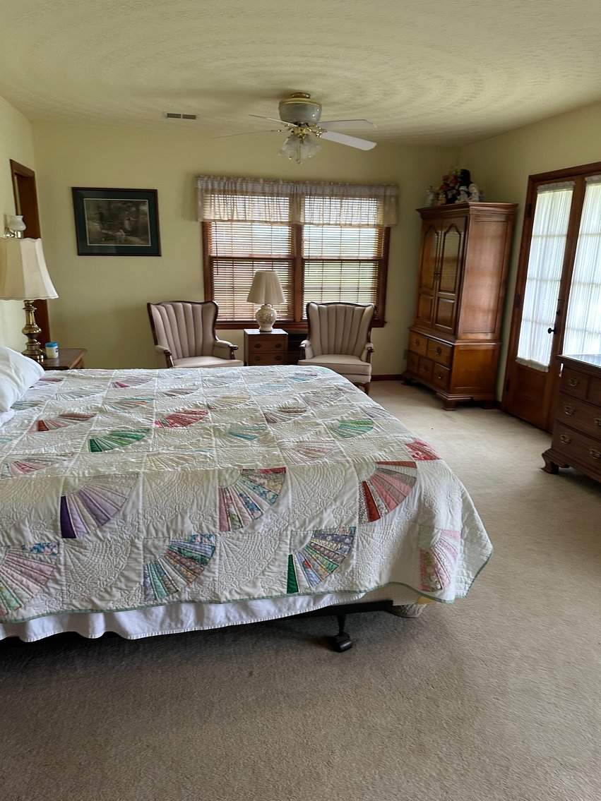 Image for Live Onsite Real Estate Auction with Online Bidding