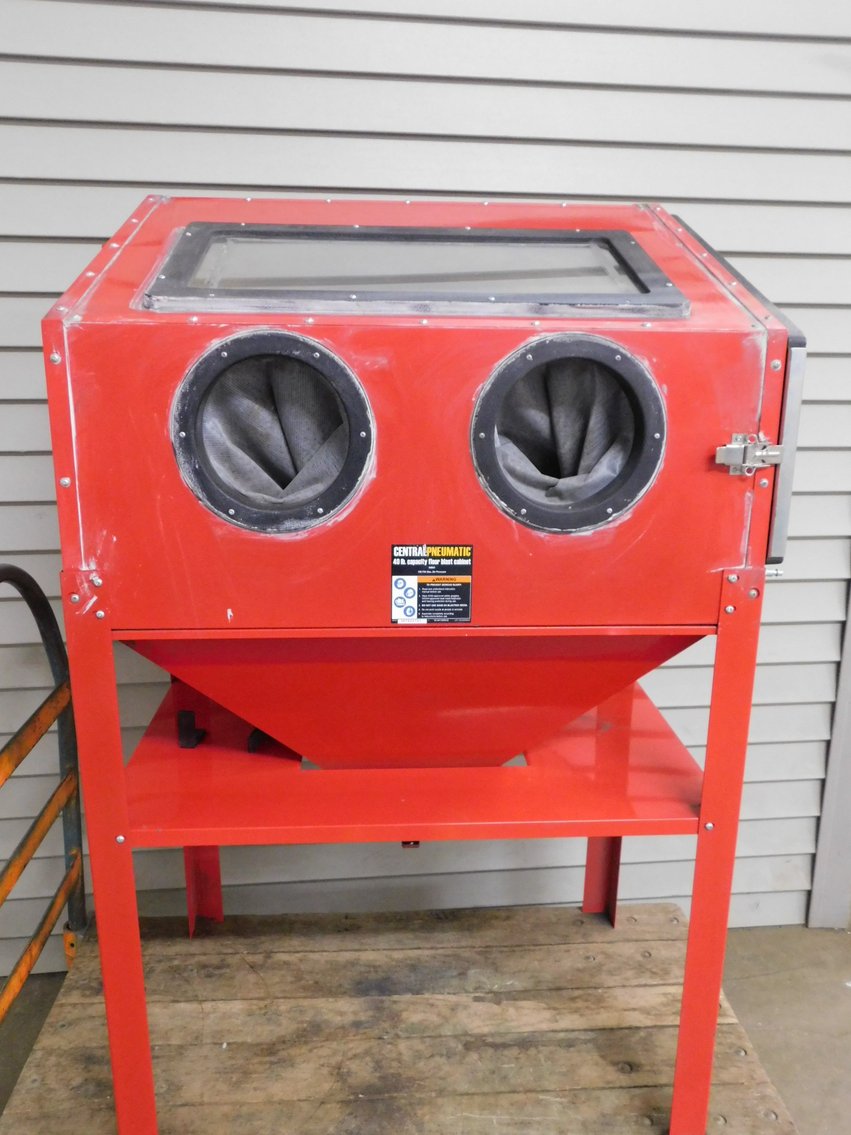 Image for Absolute Online Auction #2093