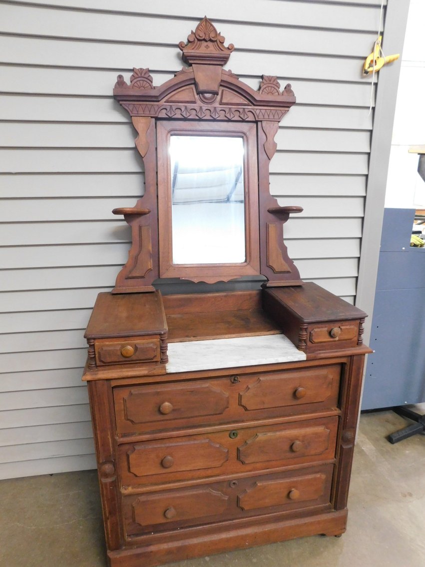 Image for Absolute Online Auction #2107