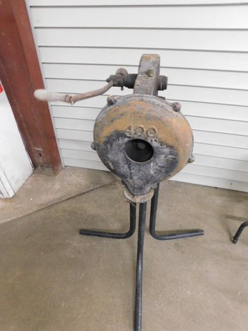 Image for Absolute Online Auction #2110