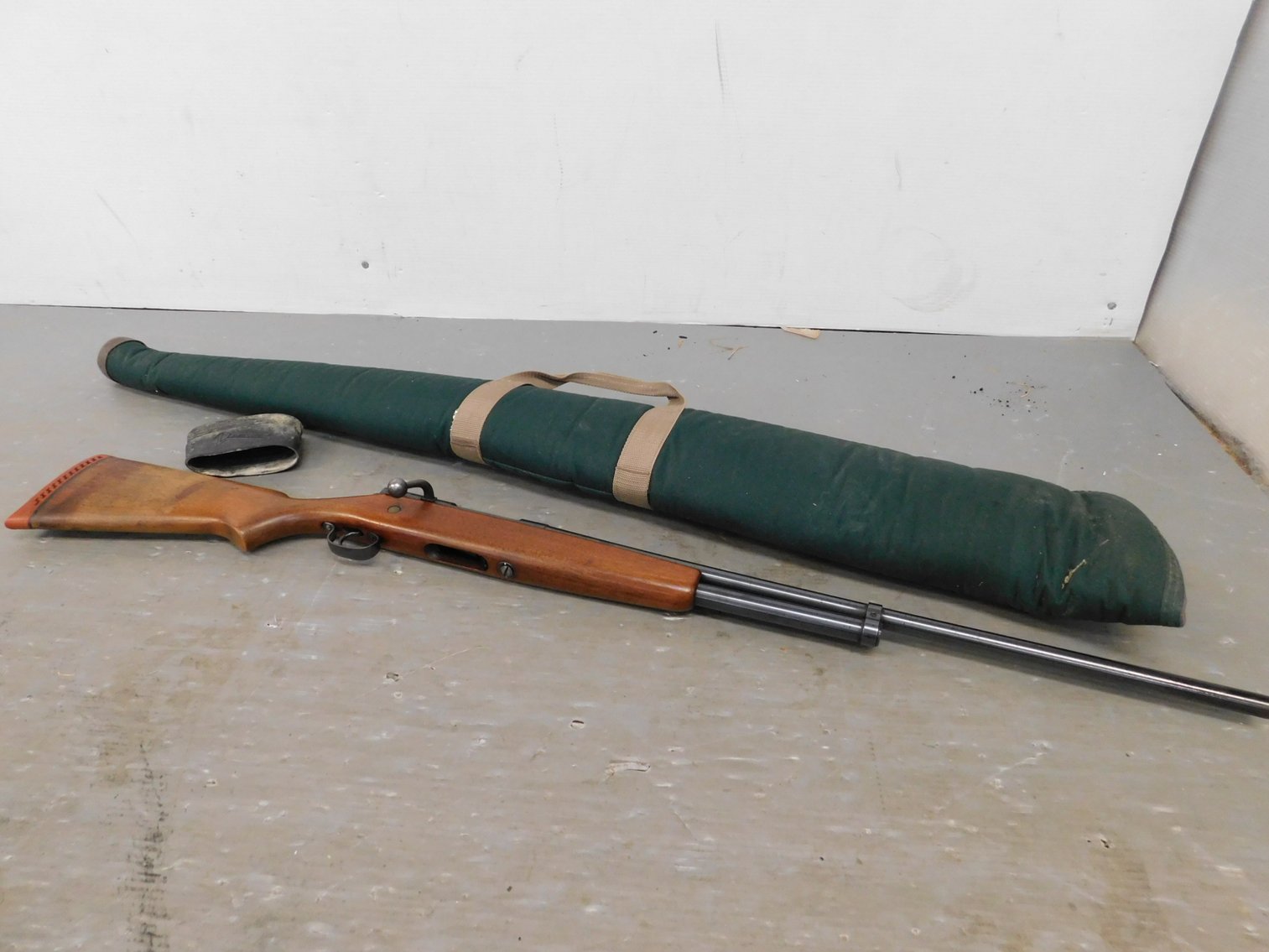 Image for Absolute Online Auction #2115