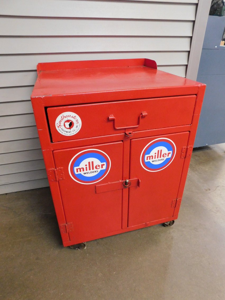 Image for Absolute Online Auction #2120