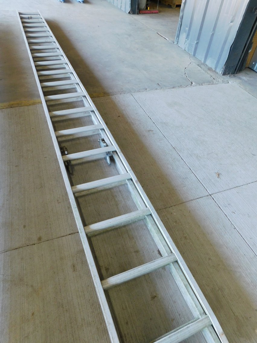 Image for Absolute Online Auction #2122