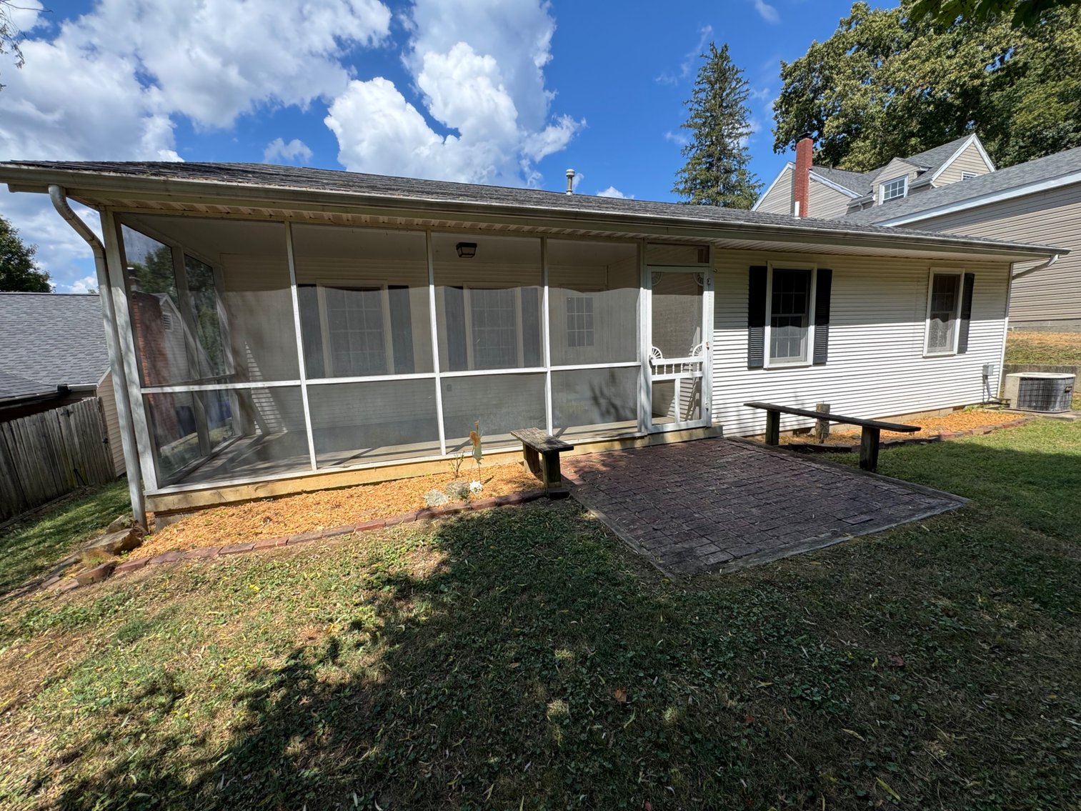 Image for Live Onsite Real Estate Auction with Online Bidding