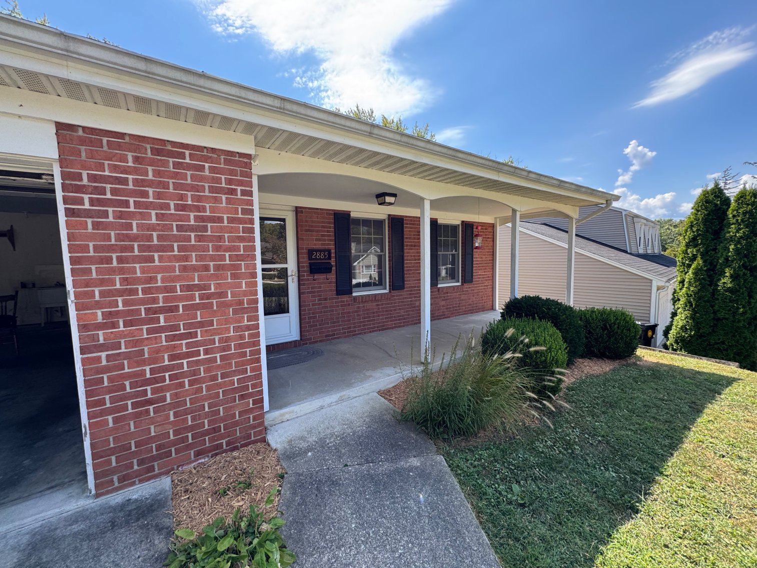 Image for Live Onsite Real Estate Auction with Online Bidding