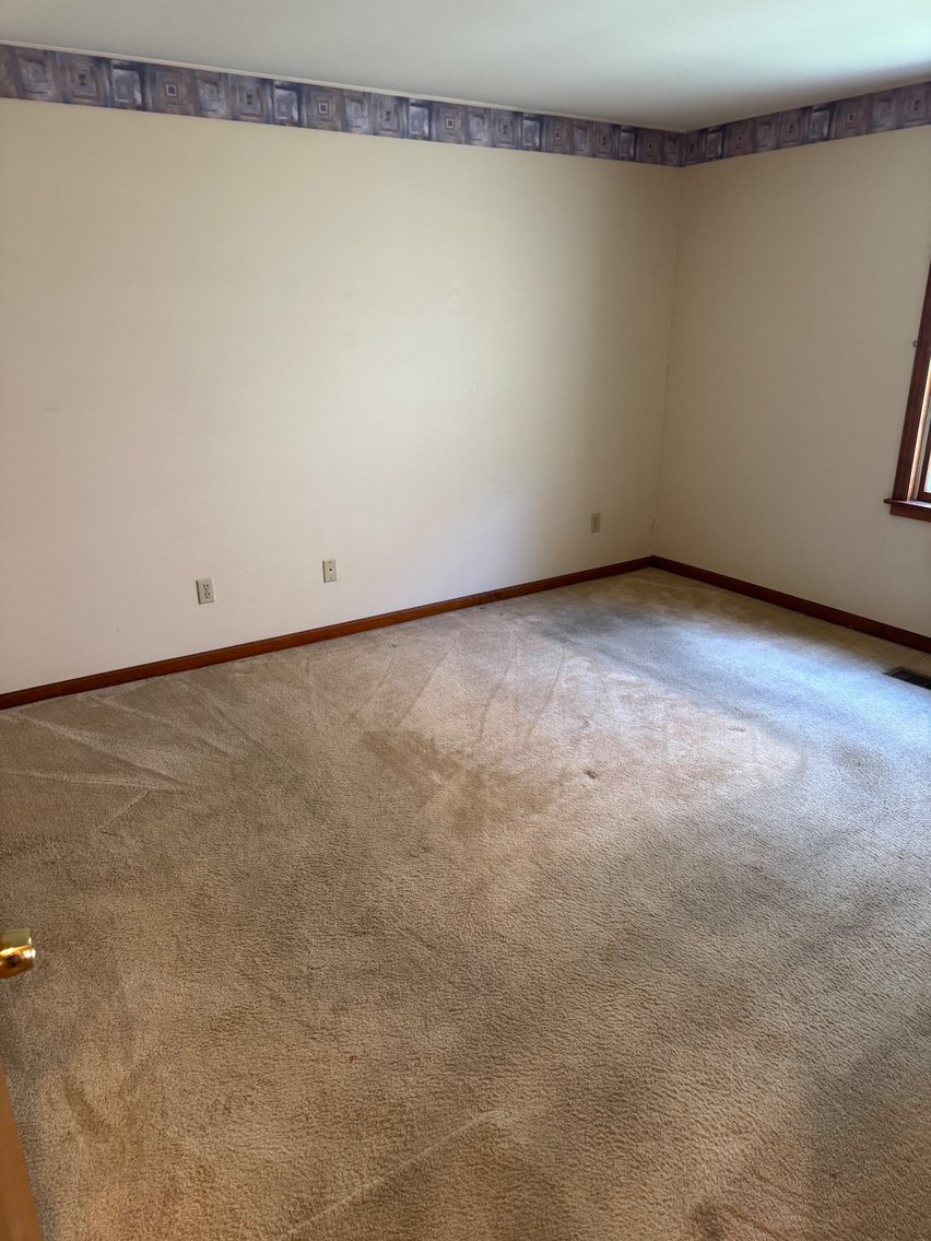 Image for Live Onsite Real Estate Auction with Online Bidding