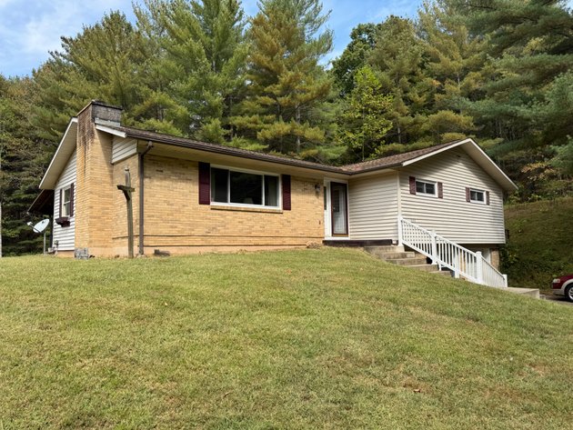 Image for Live Onsite Real Estate Auction with Online Bidding