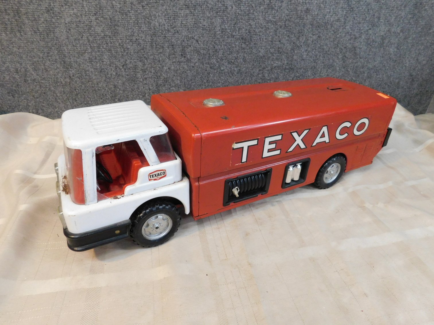 Image for Absolute Online Auction #2143