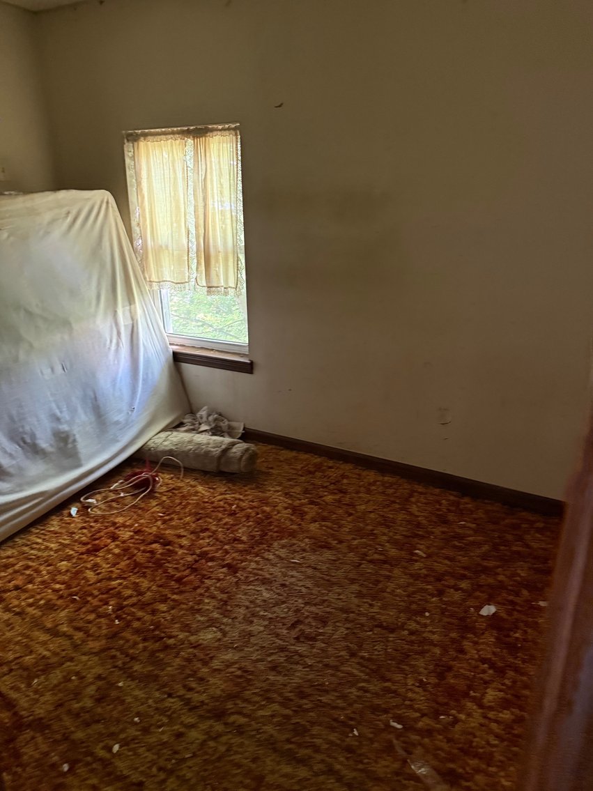 Image for Live Onsite Real Estate Auction with Online Bidding