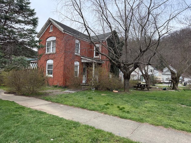Image for Live Onsite Real Estate Auction with Online Bidding