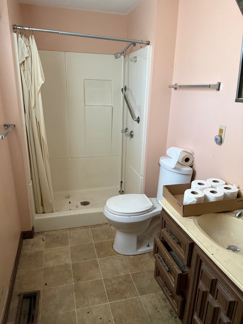 Image for Live Onsite Real Estate Auction with Online Bidding