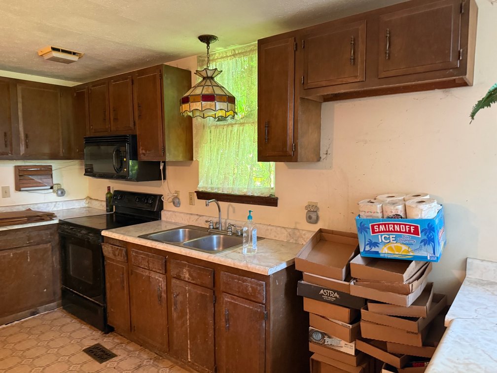 Image for Live Onsite Real Estate Auction with Online Bidding