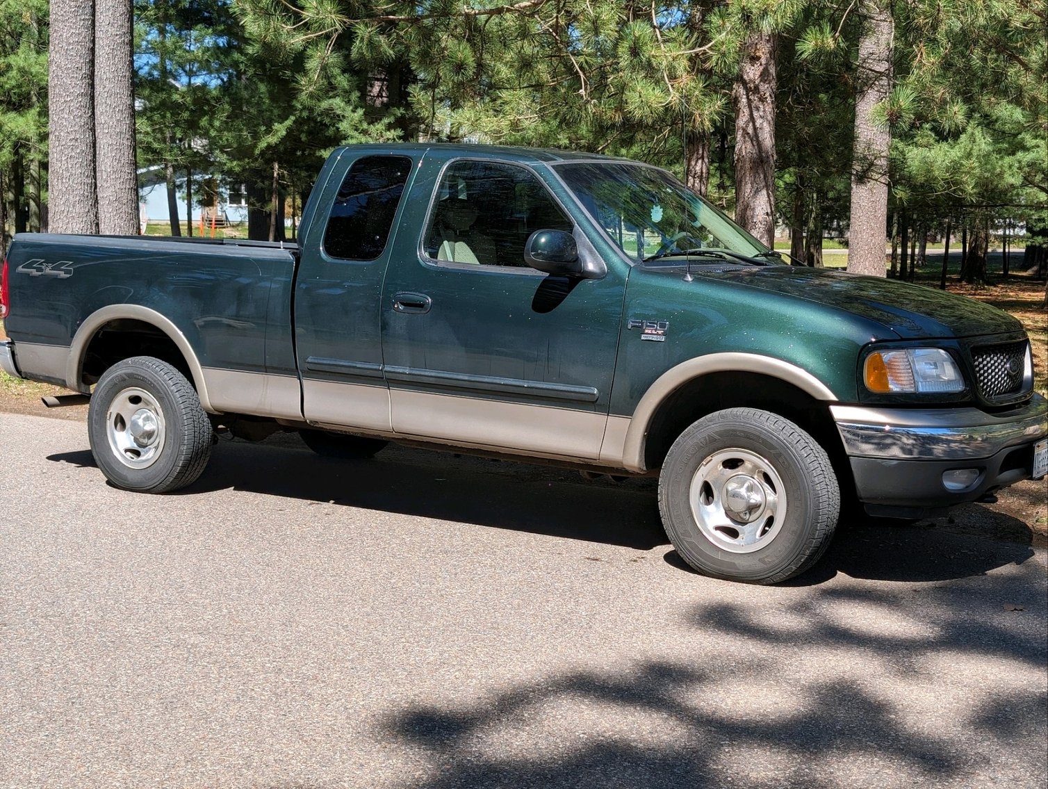 Image for Rhinelander Estate Auction! *** Ford F150, Lund Boat, Antiques, Sporting Goods, Home Contents & More!