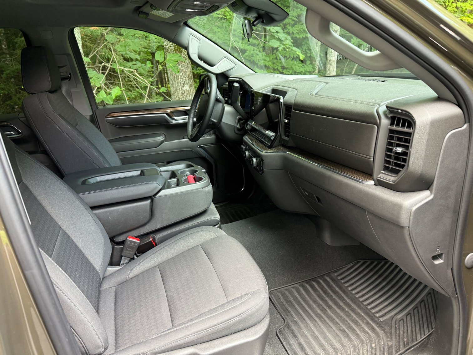 Image for Crandon, WI ***  2023 Chevrolet Truck w/3400 miles brings $52,000