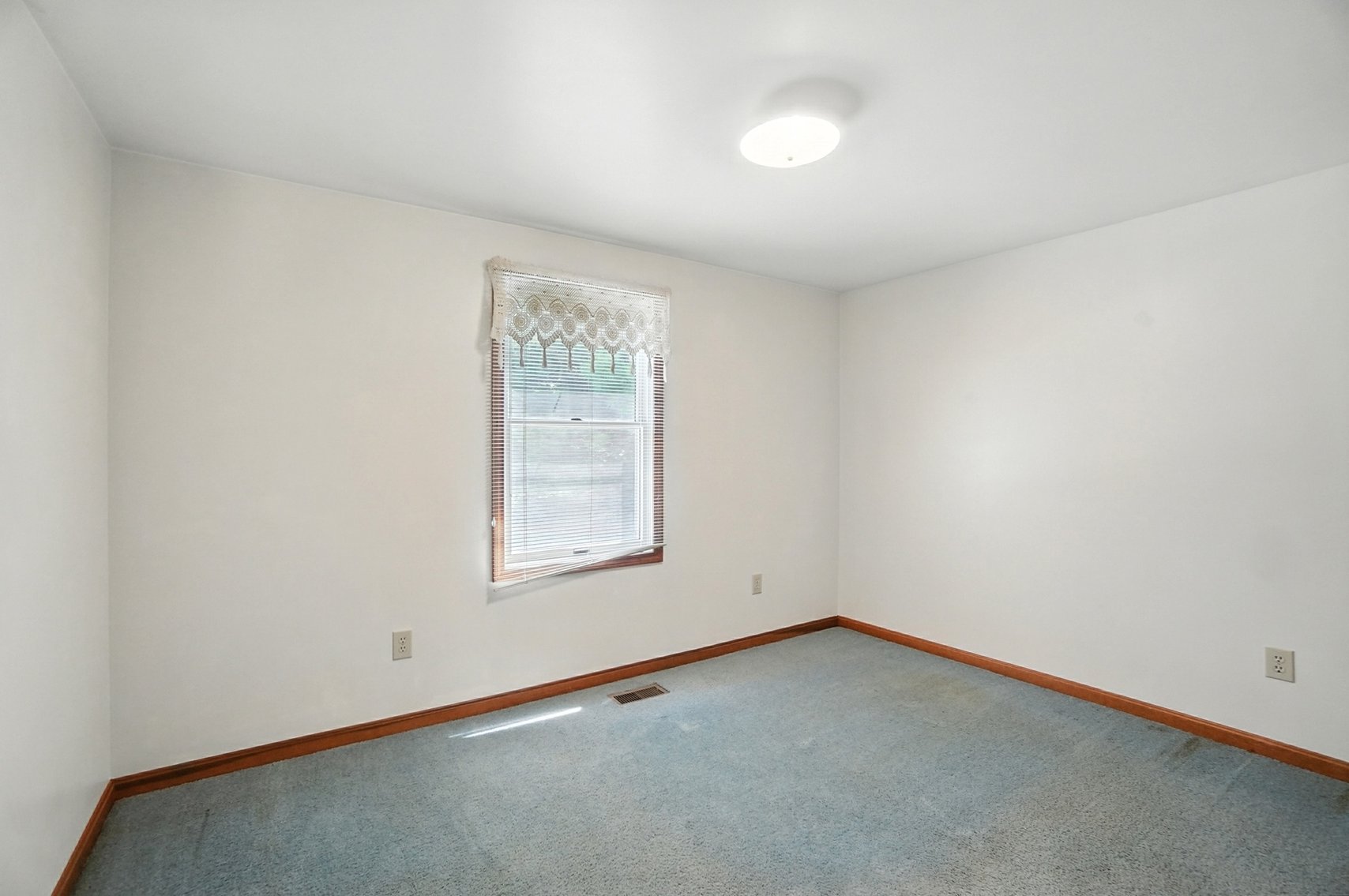 Image for 120 Moore St, Pemberville, OH 43450
