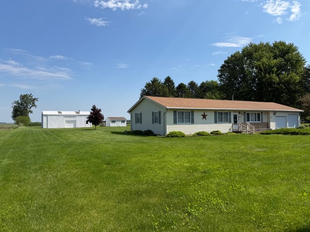 831 Jerry City Rd, Jerry City, OH 43437