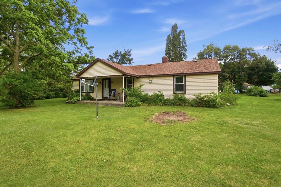 Image for 20 Quarry Lane, Luckey Ohio 43443