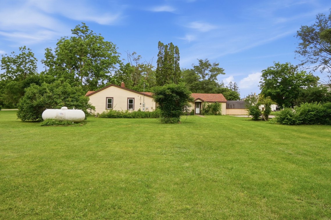 Image for 20 Quarry Lane, Luckey Ohio 43443