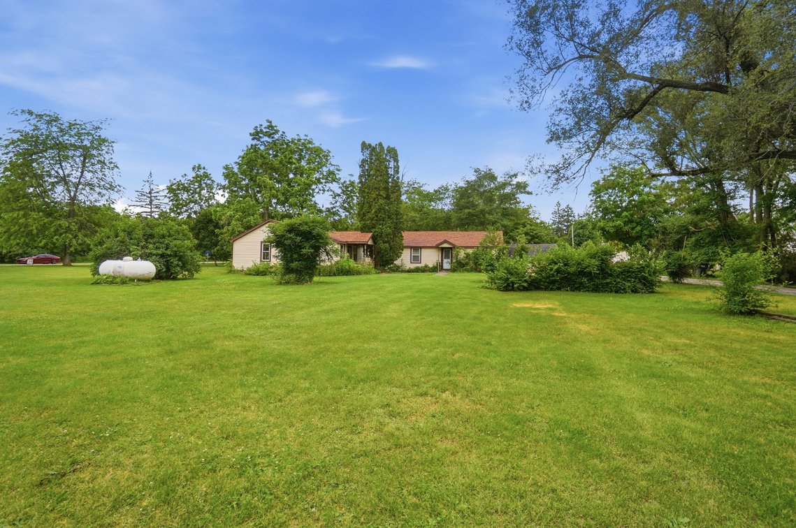 Image for 20 Quarry Lane, Luckey Ohio 43443