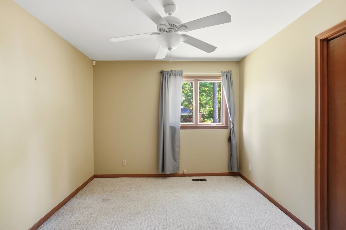 Image for 1005 Oak Park Dr, Toledo, OH 43617