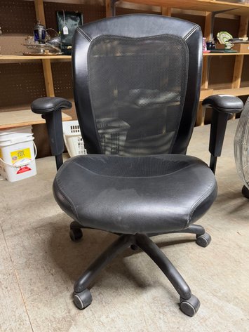 Image for Boyds Bears, Antiques, Collectibles & More