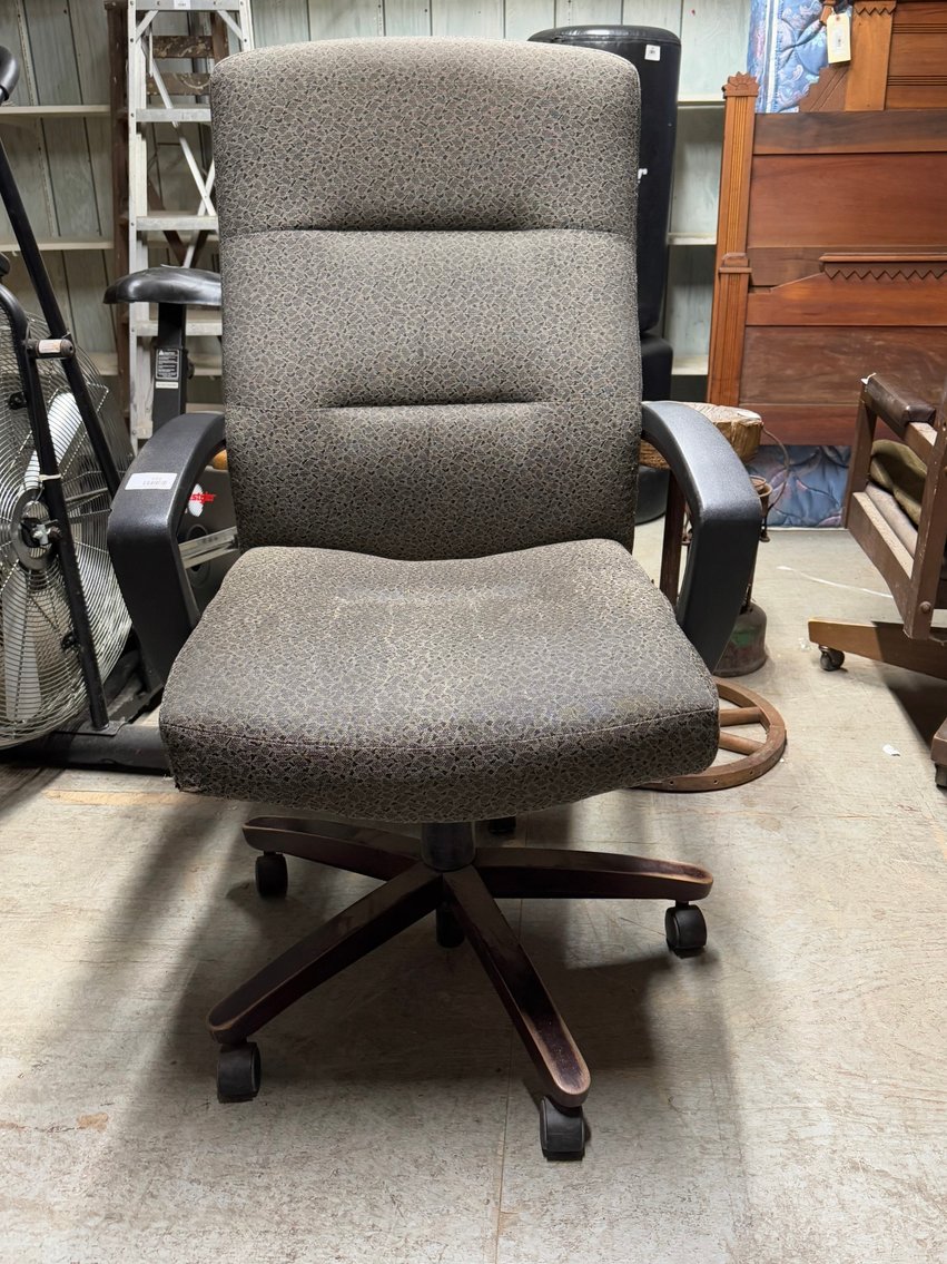 Image for Boyds Bears, Antiques, Collectibles & More