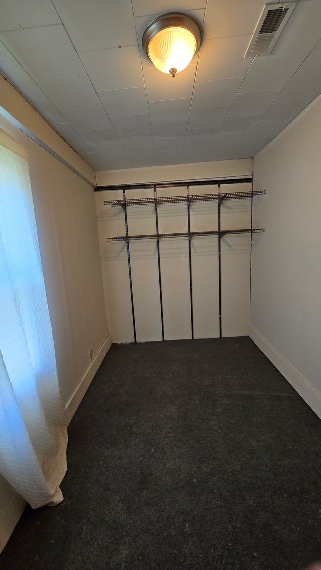 Image for Ready for Your Magic Touch: Herrin Home at Online Auction