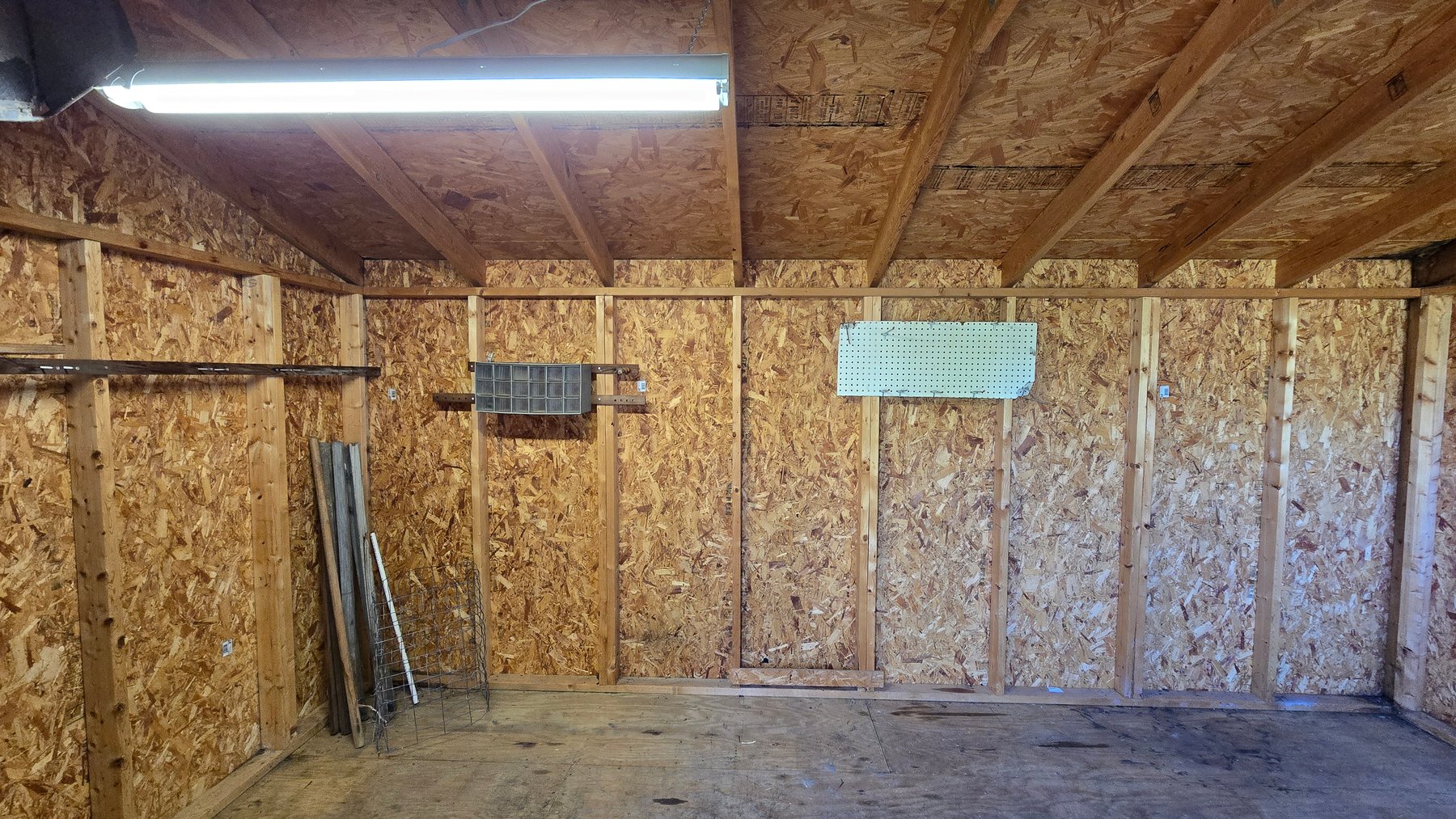 Image for Ready for Your Magic Touch: Herrin Home at Online Auction