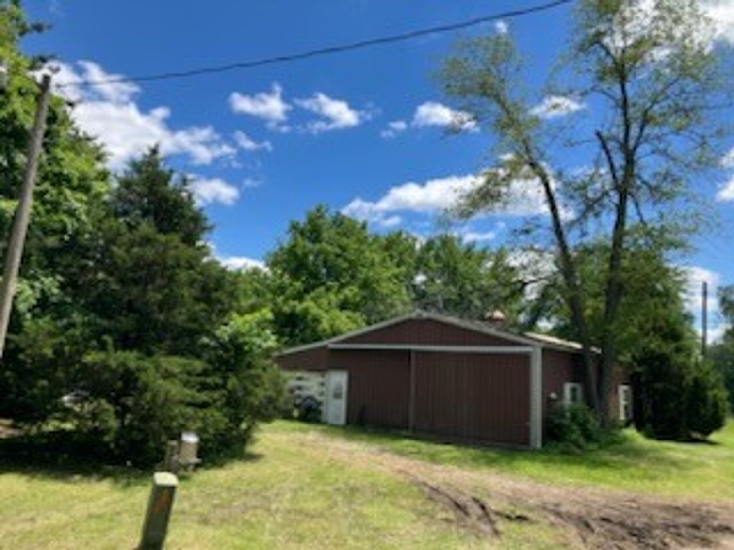 Image for Peaceful Country Living with Privacy and Space