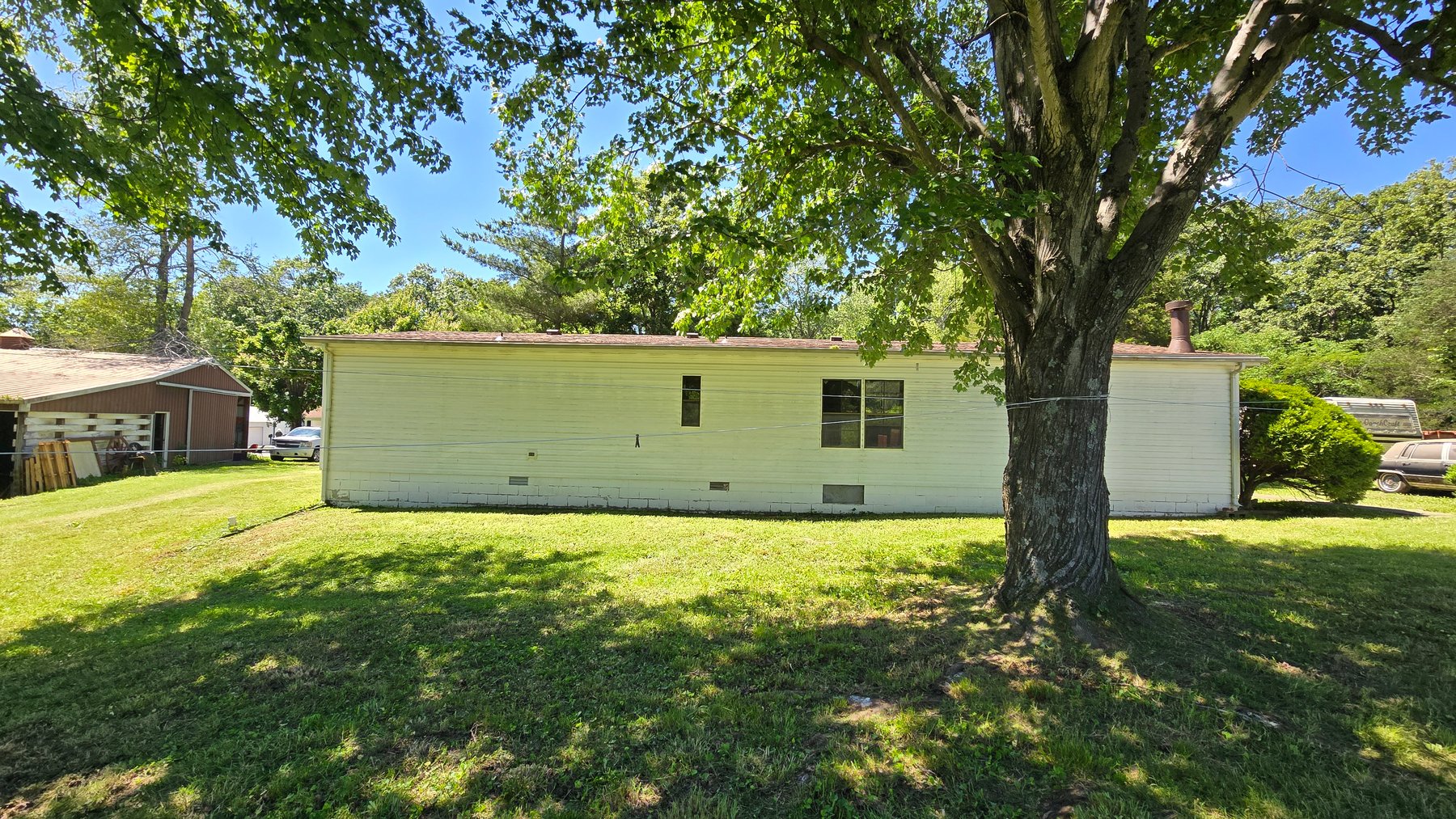 Image for Peaceful Country Living with Privacy and Space