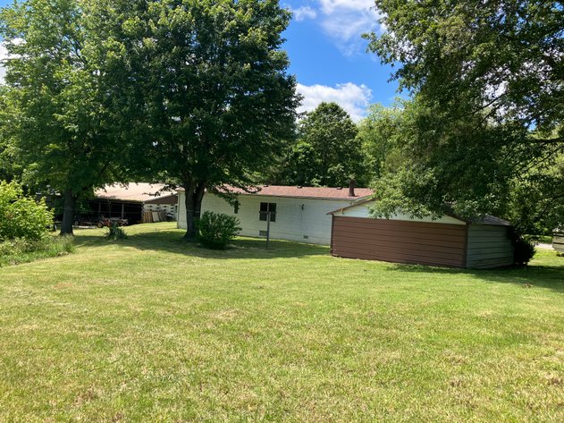 Image for Peaceful Country Living with Privacy and Space