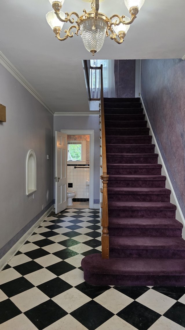 Image for Historic 2-Story Sears Home -- Online Real Estate Auction