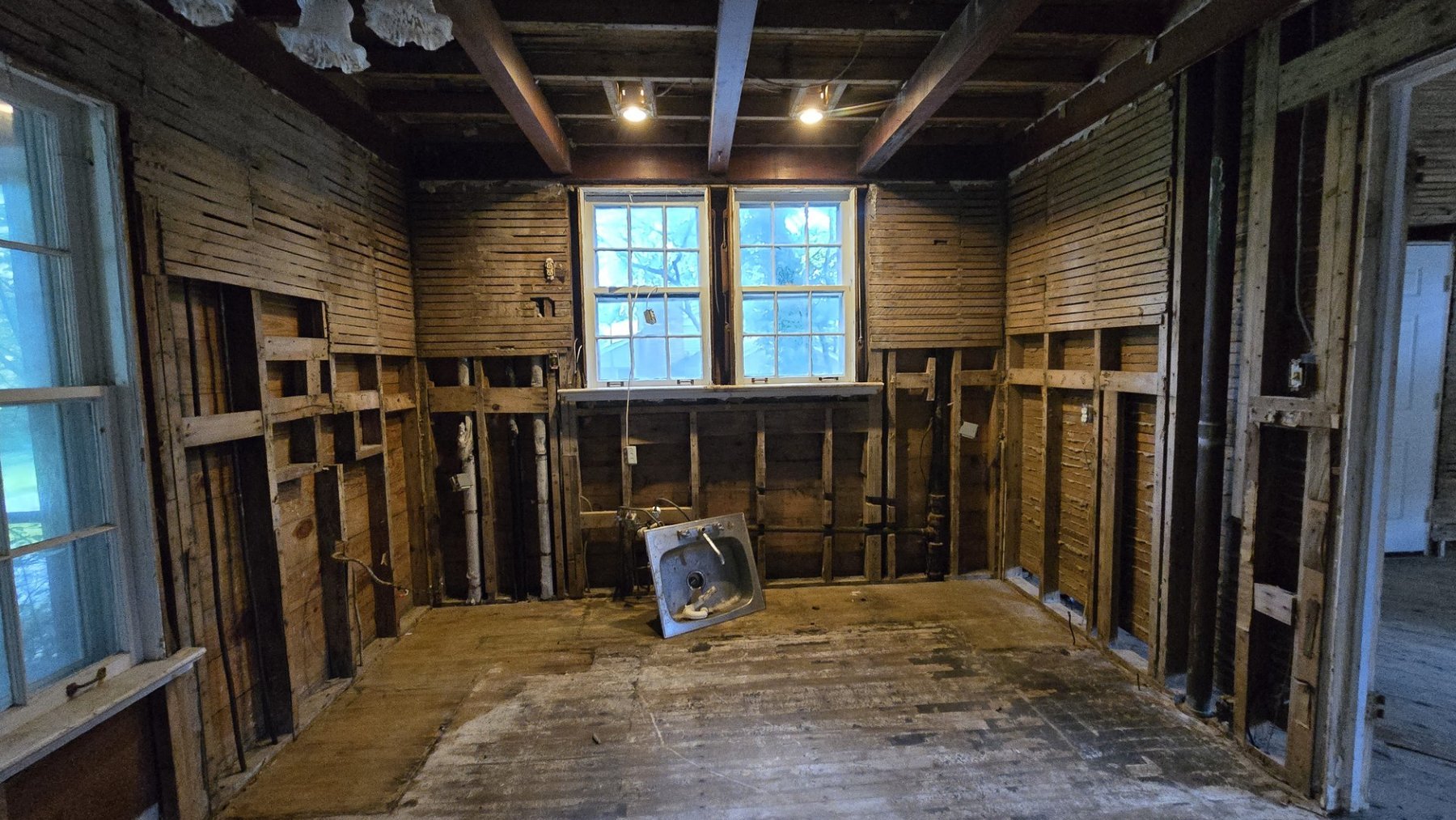 Image for Historic 2-Story Sears Home -- Online Real Estate Auction