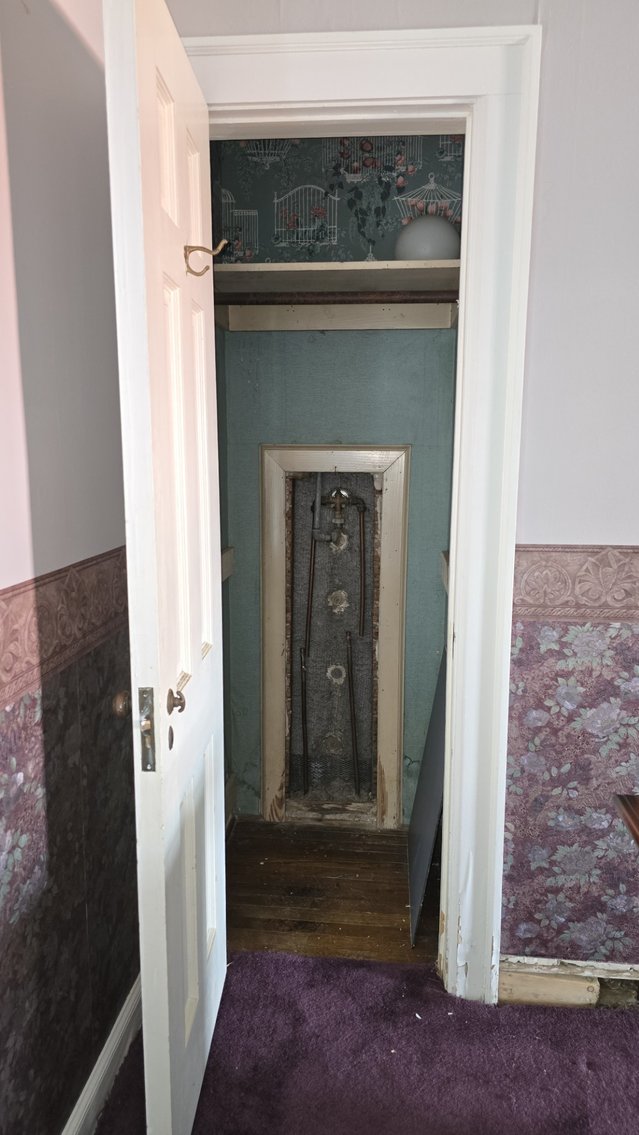 Image for Historic 2-Story Sears Home -- Online Real Estate Auction