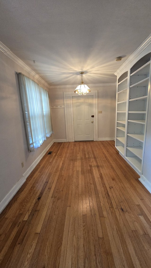 Image for Historic 2-Story Sears Home -- Online Real Estate Auction