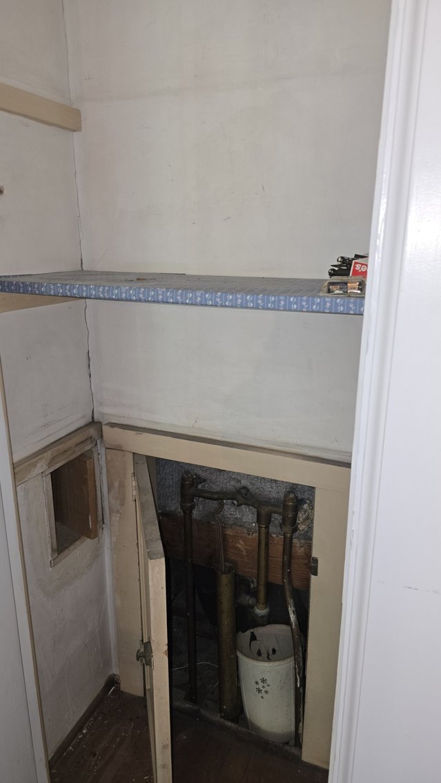 Image for Historic 2-Story Sears Home -- Online Real Estate Auction