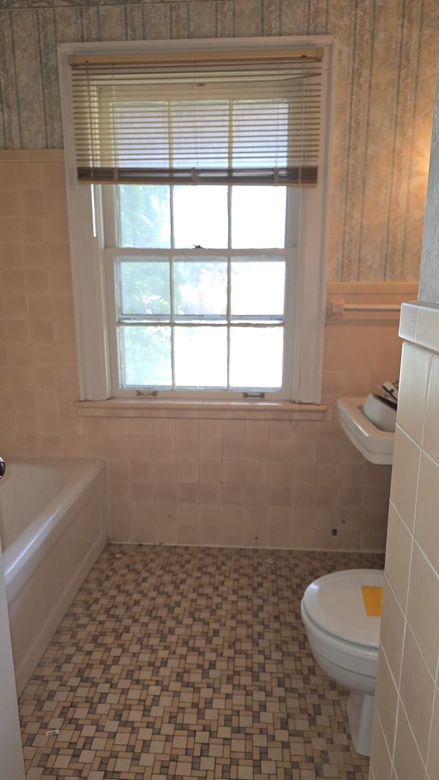 Image for Historic 2-Story Sears Home -- Online Real Estate Auction