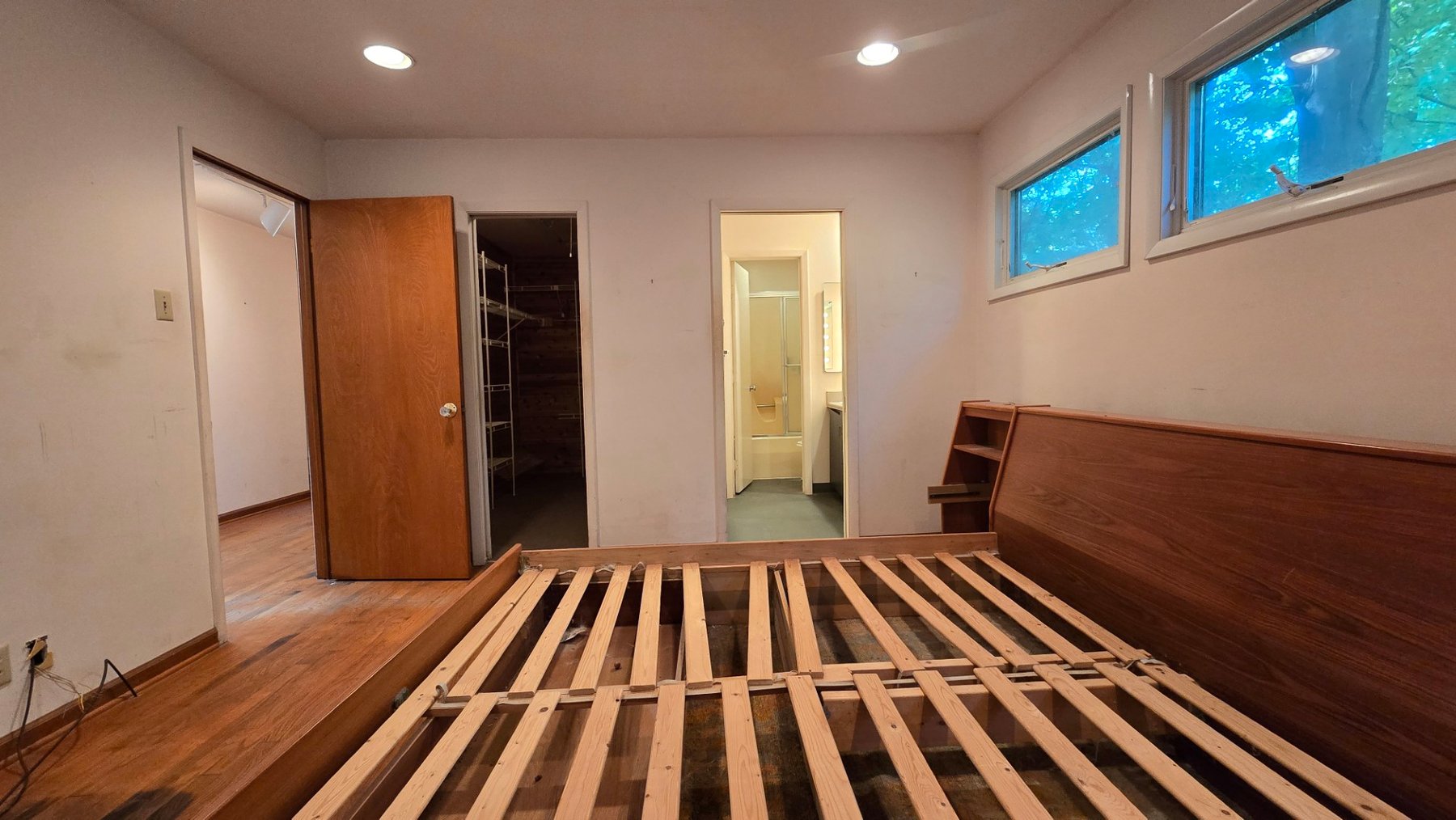 Image for Mid-Century Modern Home Ready for New Owner at Auction