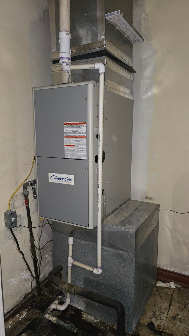 Image for Mid-Century Modern Home Ready for New Owner at Auction