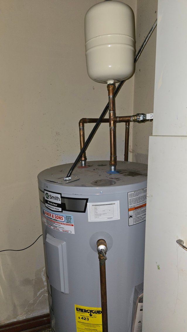 Image for Mid-Century Modern Home Ready for New Owner at Auction