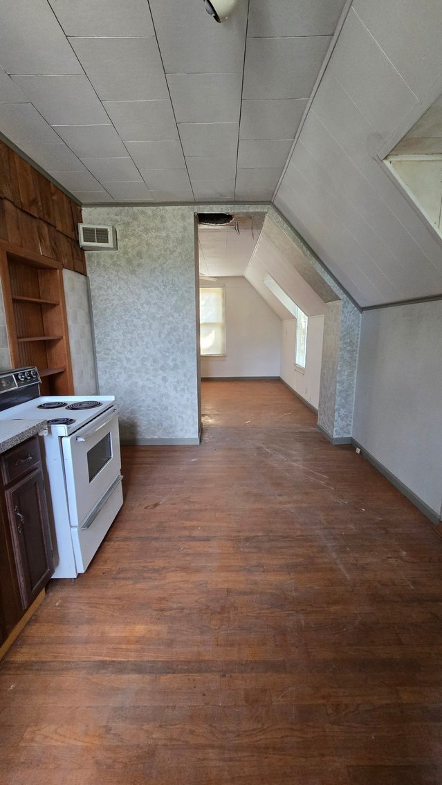 Image for FORMER FLORIST SHOP REAL ESTATE AUCTION