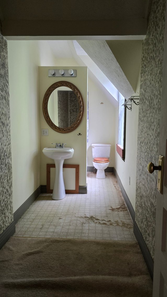 Image for FORMER FLORIST SHOP REAL ESTATE AUCTION