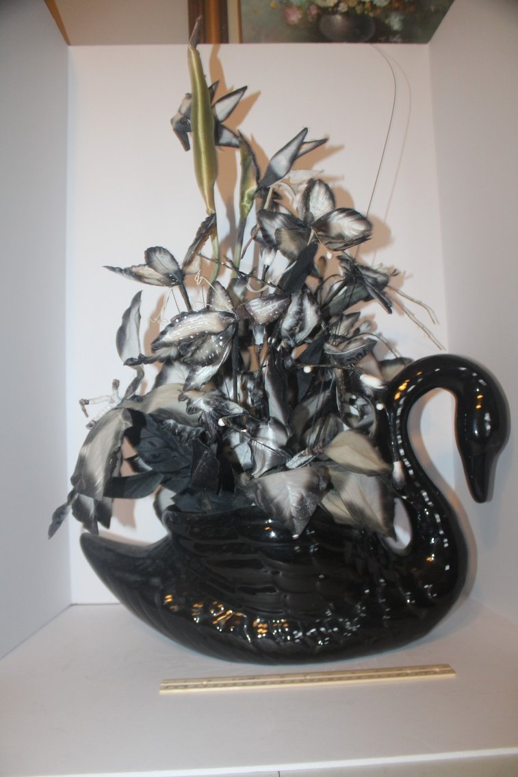 Image for Estate & Home Goods Auction – Furniture, Decor, Tools & More