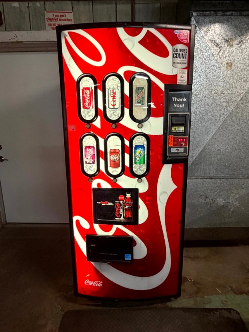 Image for Mid-Century, Art Glass & Vintage Collectibles Auction