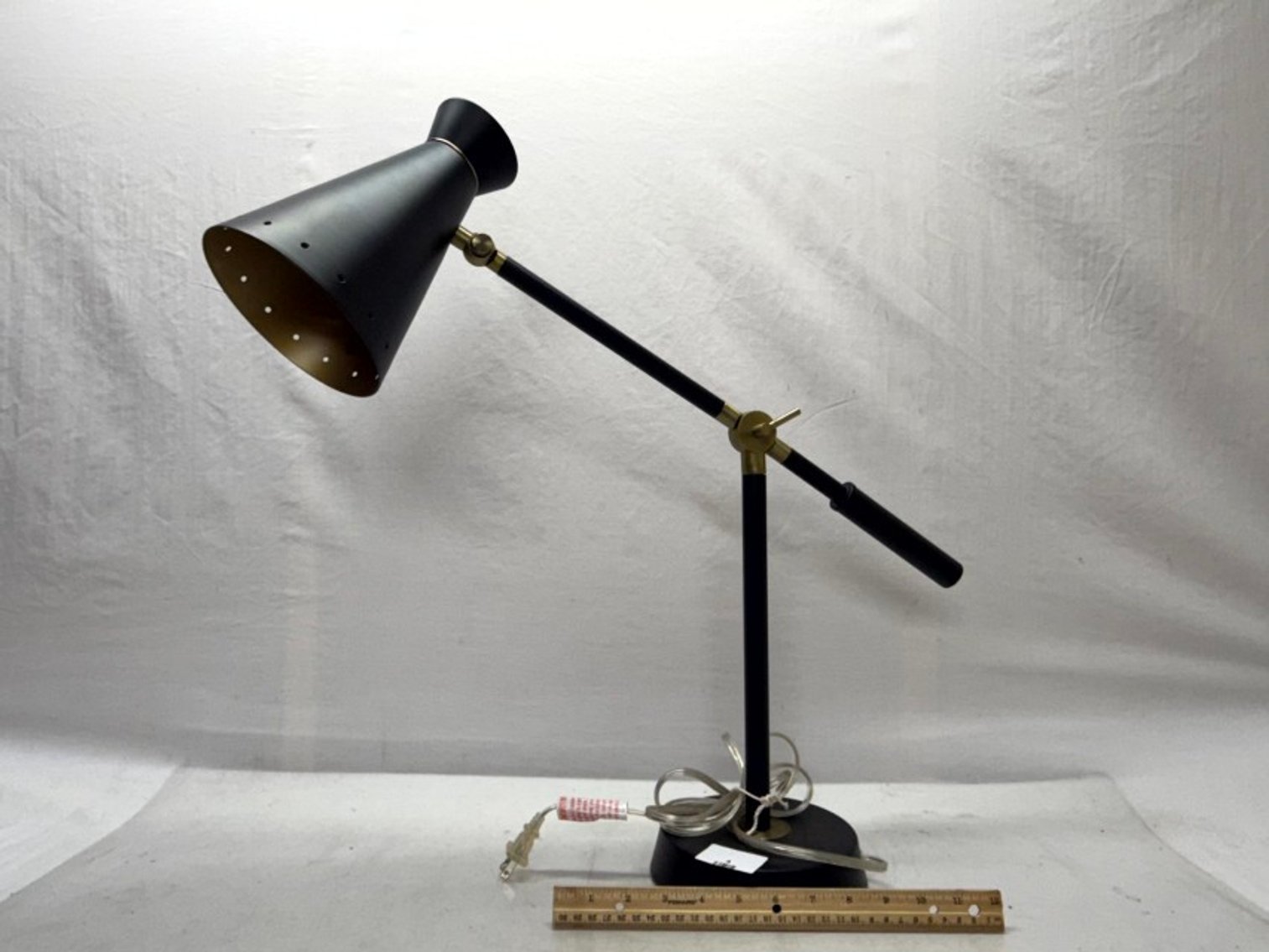 Image for Mid-Century, Art Glass & Vintage Collectibles Auction