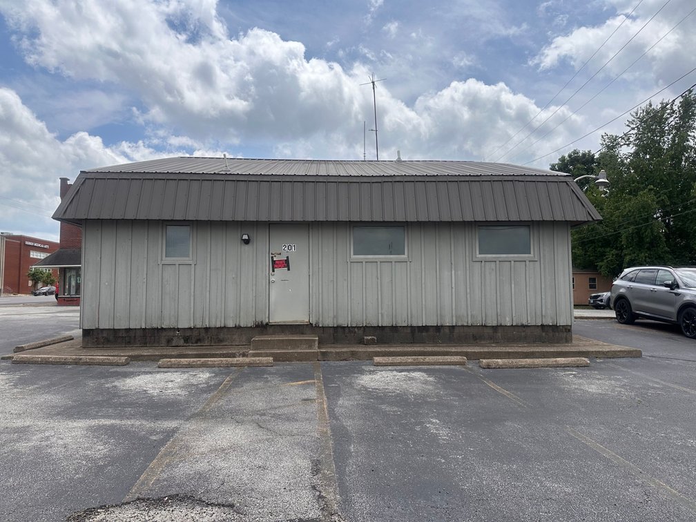 Image for 201 S Park Ave Herrin IL 62948